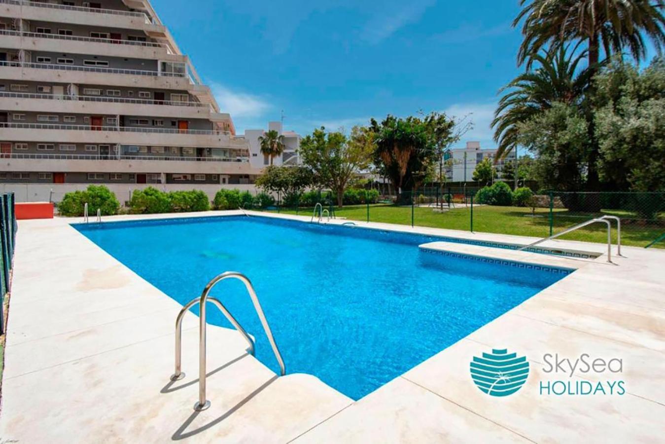 Skysea Holidays Benalmadena Europark Eksteriør billede